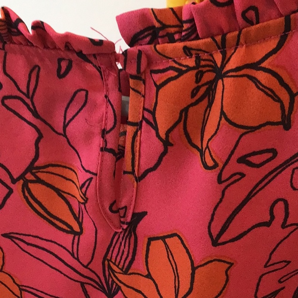 DR2 Pink Flutter Sleeve Ruffled Blouse - Picture 5 of 5